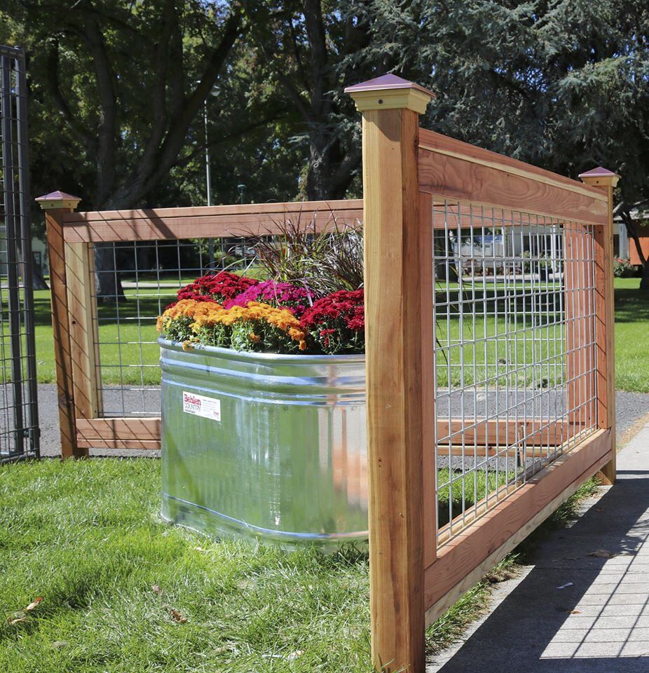 Galvanized Round End Stock Tank, 100-Gal